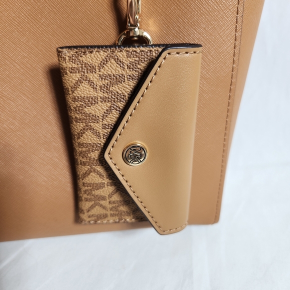 Michael Kors Vincent Small Tan Leather Tote Bag New With Tags And Packaging - Picture 6 of 14